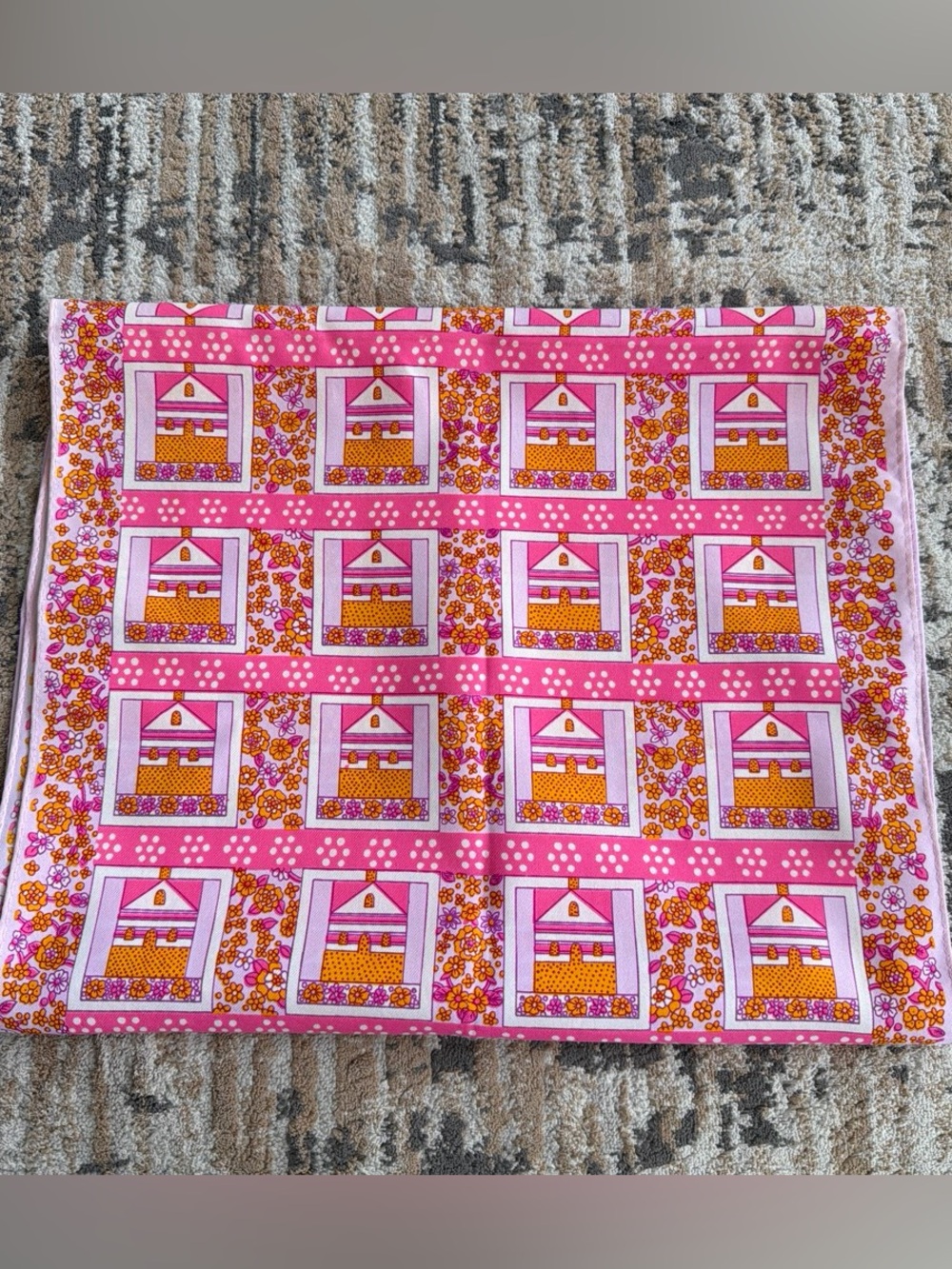 Vintage Pink Floral Geometric Women's Scarf